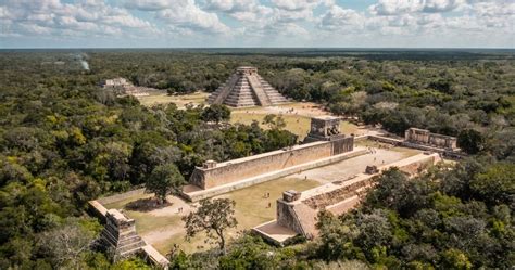 What To Know Of Chichen Itza's Temple Of The Warriors & Its Remarkable Bas Reliefs