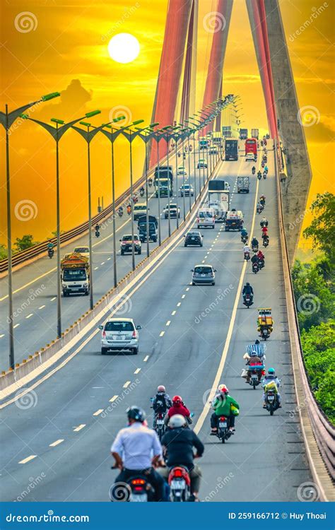 Heavy Traffic on Can Tho Bridge at Sunset Sky. Editorial Photography - Image of cable, hanging ...