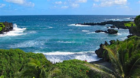 Maui-areas-to-stay-Hana-Honokalani-Beach-wide-1700x956.jpg