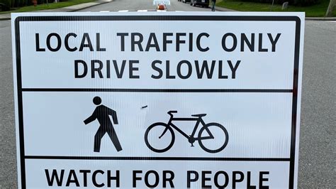 Petition · Keep the traffic calming signs up! - Canada · Change.org