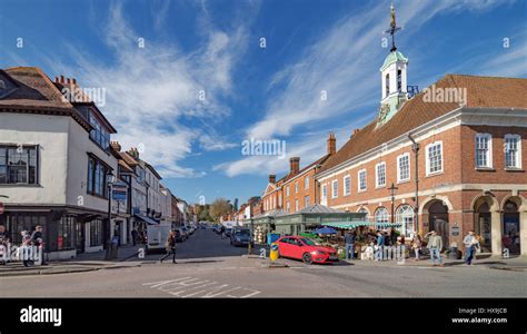 Farnham surrey market hi-res stock photography and images - Alamy