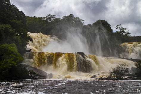 Falls at Canaima | One of the many waterfalls at Canaima Lag… | Flickr