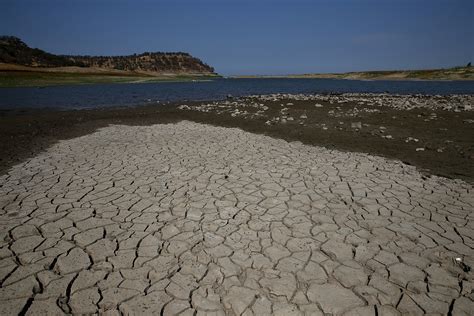 Extreme Weather: Trapped Atmospheric Waves Will Increase World's Devastating Floods and Droughts