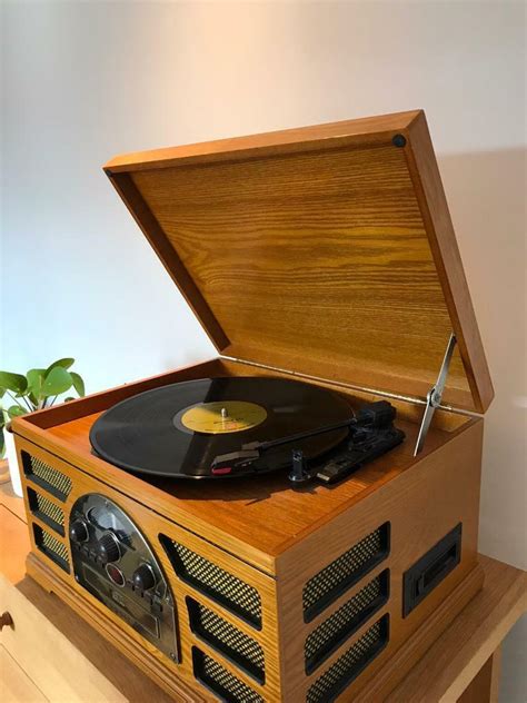 Crosley vintage style record player / turntable + CD/tape/radio | in Brixton, London | Gumtree