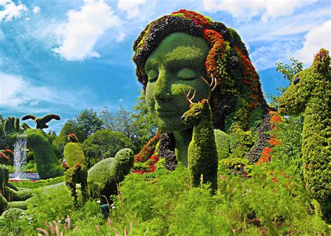 Check Out These Living Sculptures At Montreal’s Botanical Gardens | AWOL