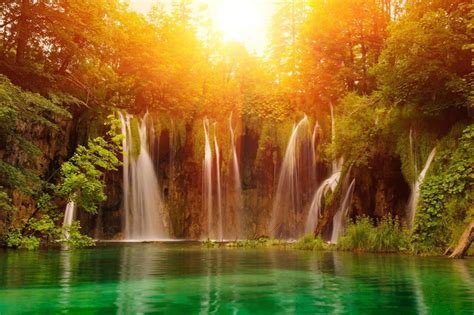 Plitvice Lakes National Park, Croatia - Map, Facts, Location