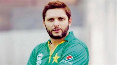 Former Pak cricketer Shahid Afridi backs Taliban, says it came with ...