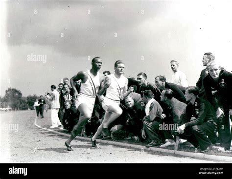 Photograph of Jesse Owens at the 1936 Olympics in Berlin, Germany Stock Photo - Alamy