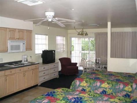 Lighthouse Resort Inn & Suites Fort Myers Beach, Hotel null. Limited Time Offer!