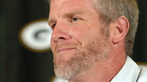 Packers QB Brett Favre Announces Retirement