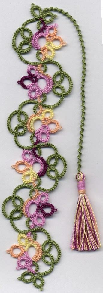 Tatting, Beading and Needlework: Flowery Bookmark