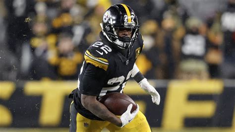 Will Najee Harris maintain workhorse role with Steelers?