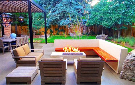 How To Design Outdoor Living Space