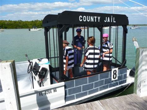 Easy design and jailers should be easy to find. | Boat parade, Boat ...