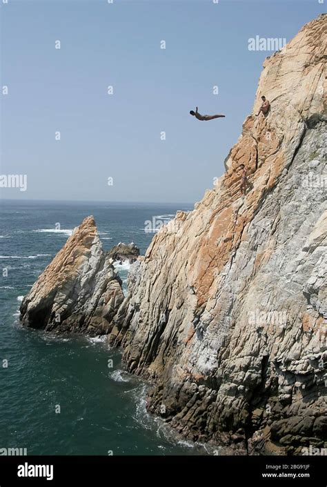 Cliff Divers, Acapulco, Guerrero, Mexico Stock Photo - Alamy