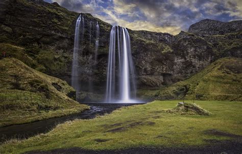 Evening at Seljalandsfoss | Ævar Guðmundsson | Flickr