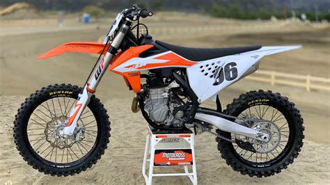 MXA VIDEO | FIRST RIDE ON THE 2020 KTM 450SXF - Motocross Action Magazine