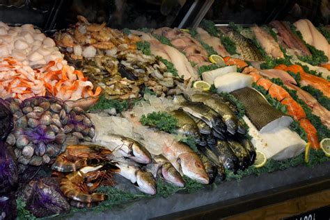 What are the different types of seafood?