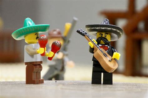 Mariachi Lego | Ricky Leong