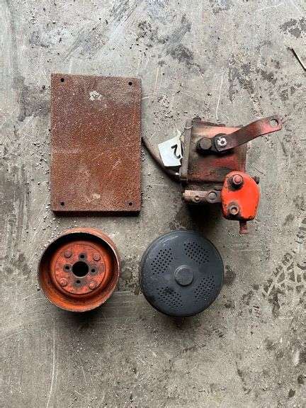 Allis Chalmers G Parts - Aumann Auctions, Inc.