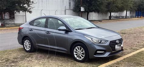 Hyundai Accent MID usado (2018) color Gris precio $230,000