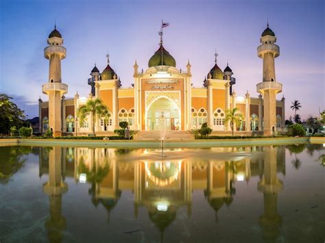 Premium Photo | Central mosque pattani thailand