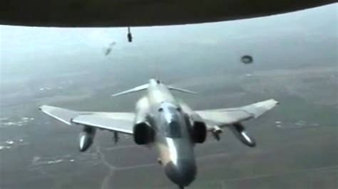 Iranian Ilyushin IL-76 Cargo Jet Mid-Air Crash With F-5 Tiger - YouTube