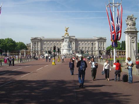 Buckingham Palace Wallpapers - Top Free Buckingham Palace Backgrounds ...