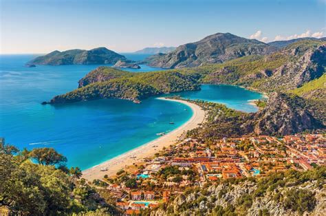 Lost in blue: 10 tempat yang harus dilihat di Fethiye Turki