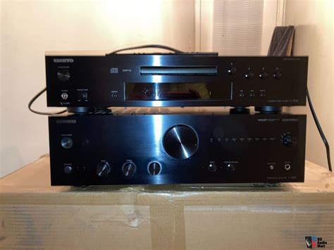 Onkyo C-7030 cd player Photo #3763153 - UK Audio Mart