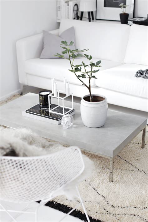 18 DIY Concrete Coffee and Side Tables