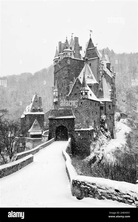 Historic castles in germany hi-res stock photography and images - Alamy