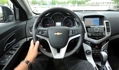 2015 Chevrolet Cruze 2.0 TD Review – WHEELS.ca