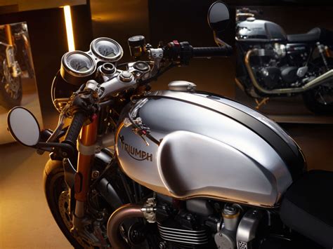 2023 Triumph Thruxton RS Chrome Edition Guide • Total Motorcycle