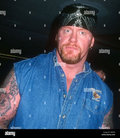 USA. 15th Dec, 2000. WWE Undertaker (Mark William Calaway) 2000 Photo ...