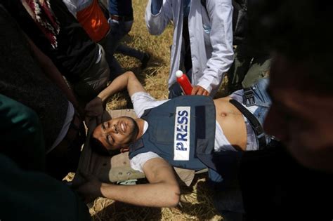 Israeli forces kill Palestinian journalist covering Gaza rally ...