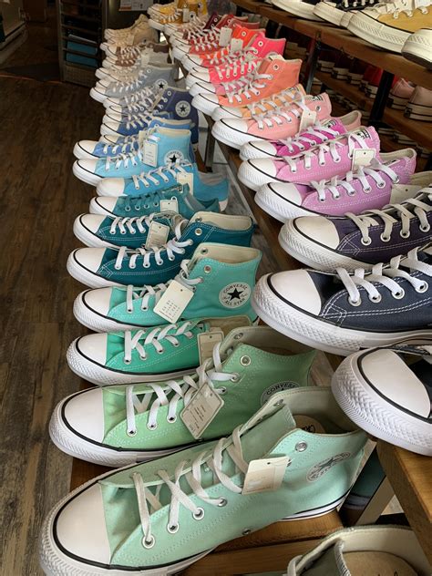 what is your favourite converse colour ? : Converse