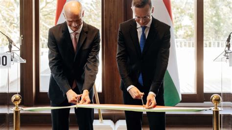 Inauguration Ceremony Renovated Hungarian Embassy - Diplomat magazine