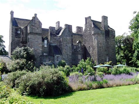 Largo Baywatch: Scotland's Gardens - Kellie Castle