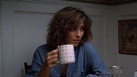 Anne Archer - Fatal Attraction (1987) : r/celebsgettingcoffee