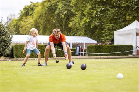 Book Hyde Park Lawn Bowls | Open April to Sept | Park Sports