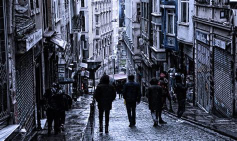 Istanbul streets | the winding, steep streets are too narrow… | Flickr