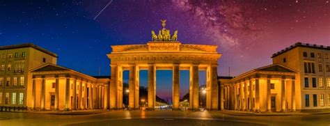 743 Brandenburg Gate Sunrise Royalty-Free Images, Stock Photos ...