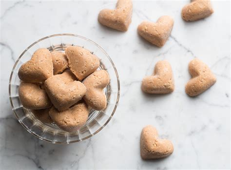 17 Apart: No-Bake Dog Treats: Sweet Potato, Peanut Butter & Oats