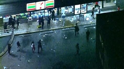 Who are the people looting stores amid protests? - Good Morning America