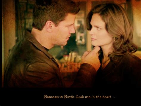 Booth Kitchen Pic: Bones And Booth Kiss