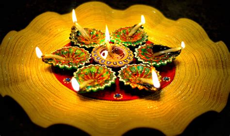 File:Diwali (Festival of lights) November 2013.jpg