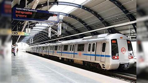 Minor Fire at Delhi Metro's Barakhamba Road Station