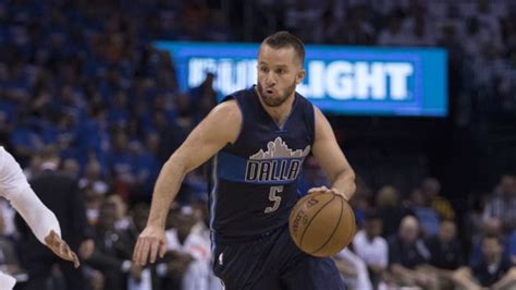 Dallas Mavericks: J.J. Barea working hard to recover from Achilles injury