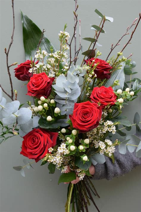 Classic Rose Bouquet | Kensington Flowers